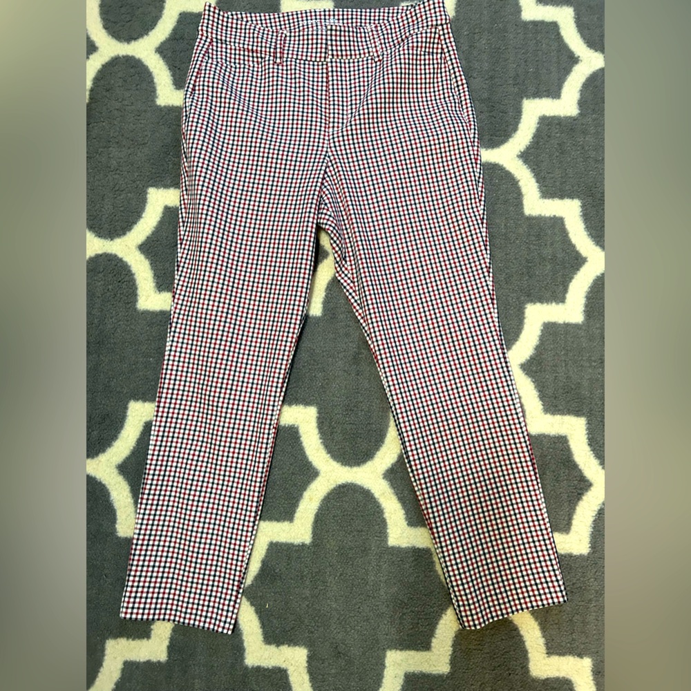 Old Navy mid- rise pixie ankle pant